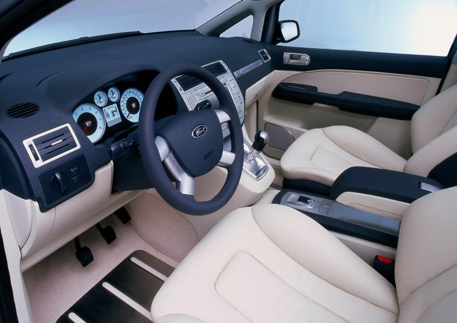  Ford Focus C-Max Concept 2002 года  (фото 3 из 7)